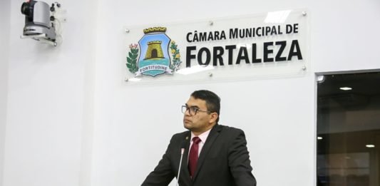 Na véspera do Dia Internacional da Mulher, vereador Sargento Reginauro faz alerta contra feminicídio