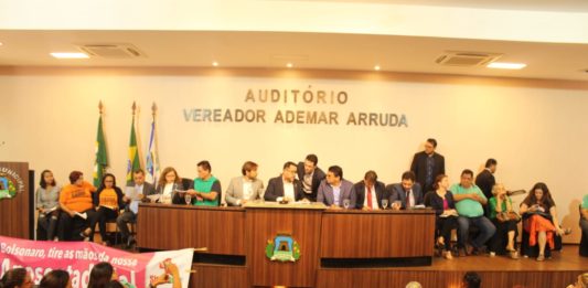 Sargento Reginauro participa de Audiência Pública para debater a OS que vai administrar o Hospital da Mulher