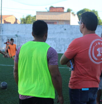 Reginauro participa de Racha Beneficente no Granja Lisboa