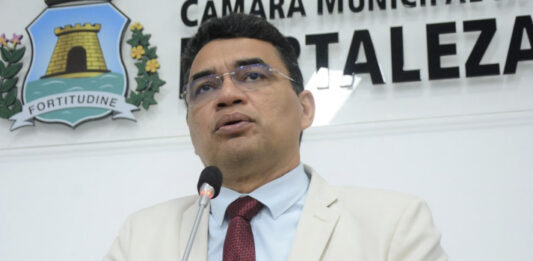 GONZAGUINHA DE MESSEJANA: Reginauro solicita explicação sobre o fechamento do Hospital